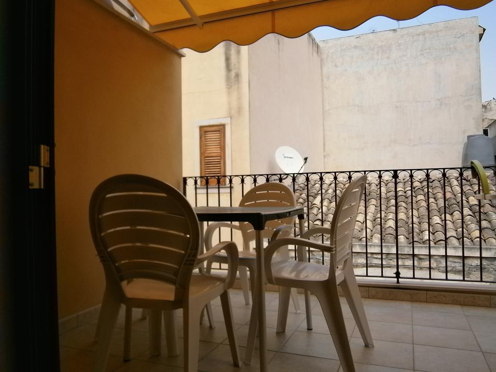 Casa Vacanza Nina Поццалло Номер фото